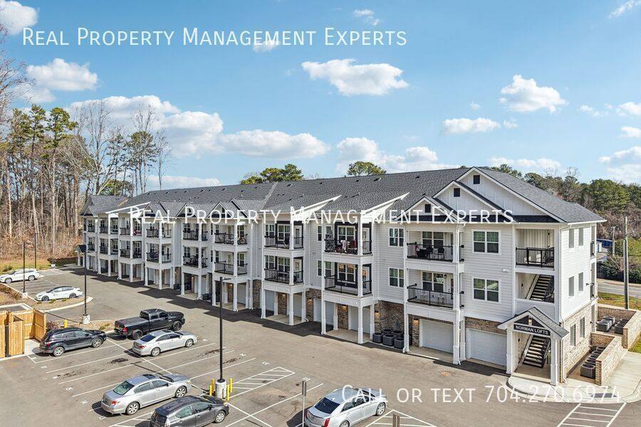 Apartment for rent at 14801 Statesville Rd #218, Huntersville, NC 28078