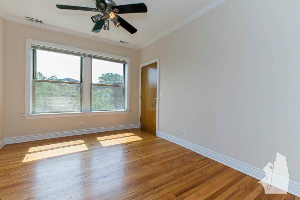Apartment for rent at 2057 W Dickens Ave #1N, Chicago, IL 60647