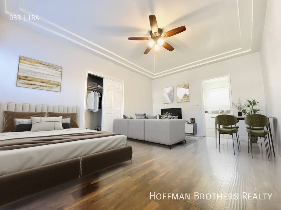 Apartment for rent at 1133 S Westmoreland Ave #1, Los Angeles, CA 90006