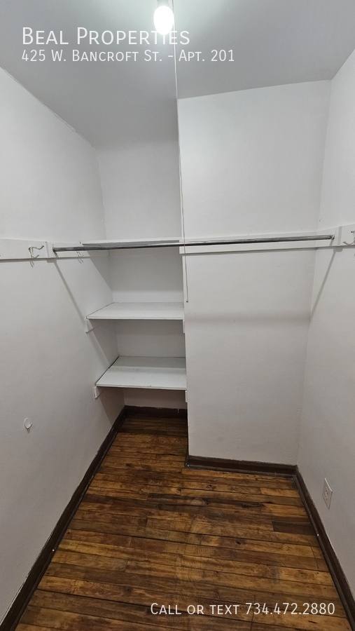 Apartment for rent at 425 W Bancroft St #201, Toledo, OH 43620