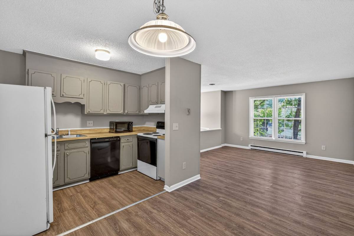 House for rent at 4725 Pennoak Rd, Greensboro, NC 27407