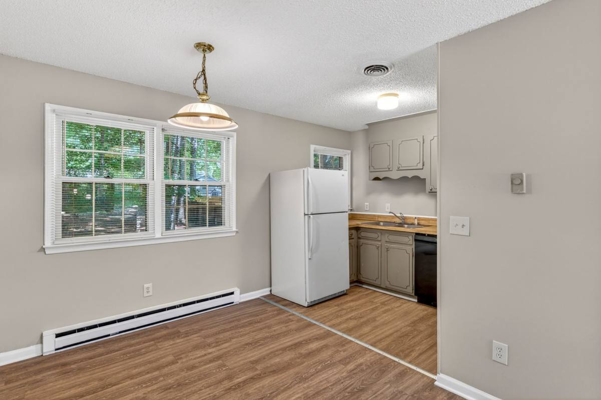 House for rent at 4725 Pennoak Rd, Greensboro, NC 27407