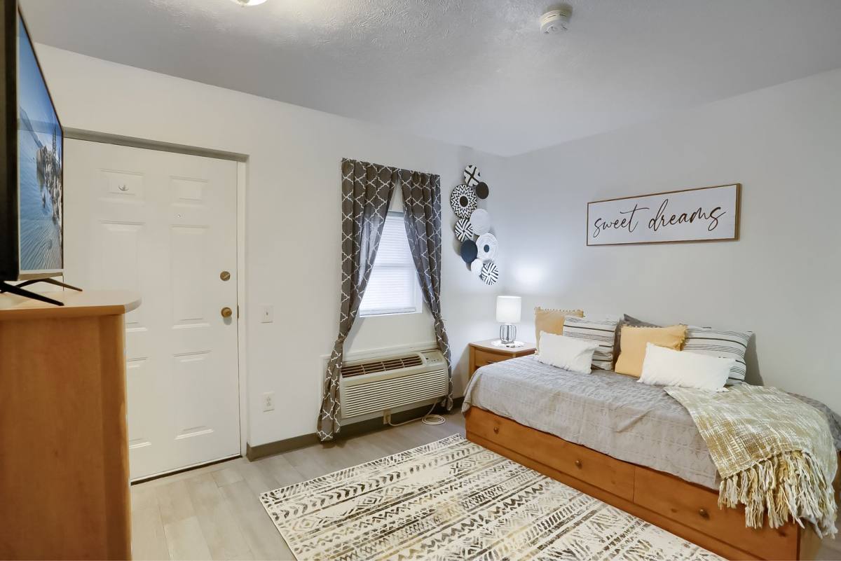 Apartment for rent at 877 New Castle Rd, Slippery Rock, PA 16057