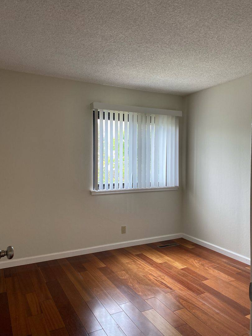 House for rent at 3423 Catalina Ave, Alameda, CA 94502