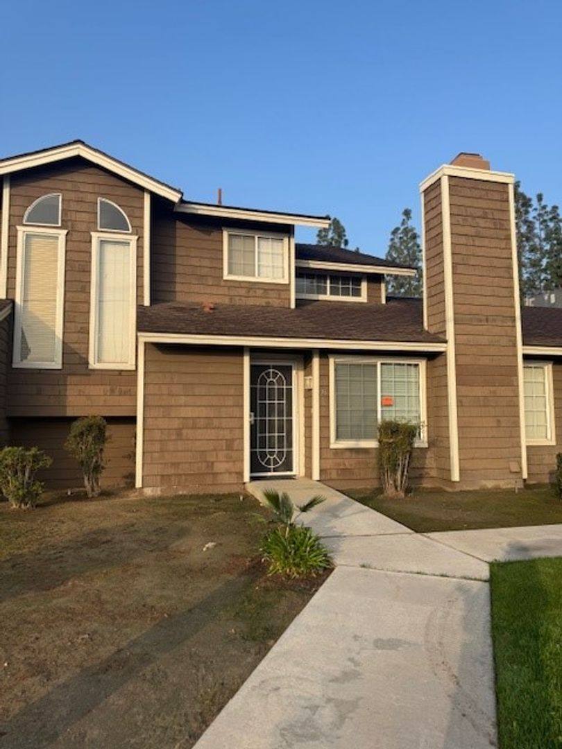 Apartment for rent at 2601 Ashe Rd, Bakersfield, CA 93309