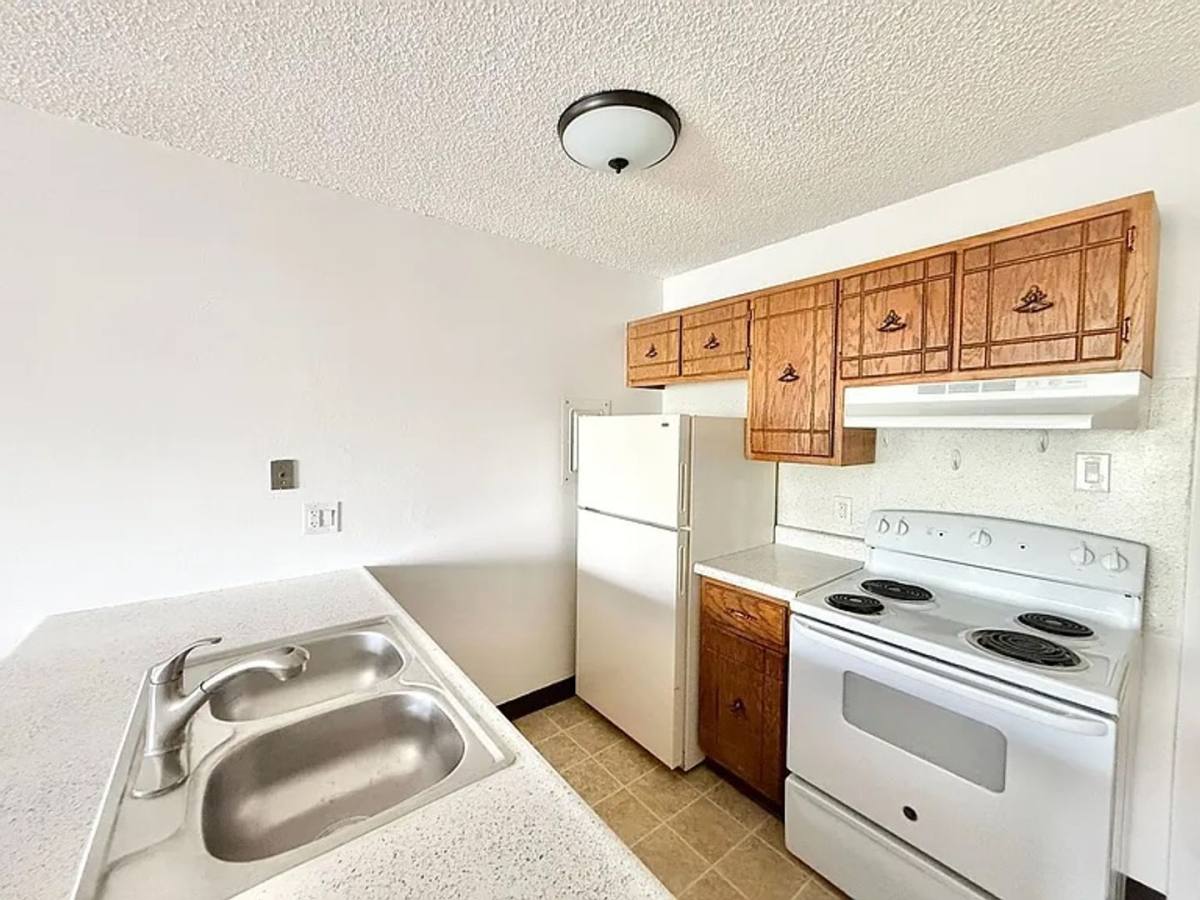 Apartment for rent at 1691 Moore Ave, Pueblo, CO 81005