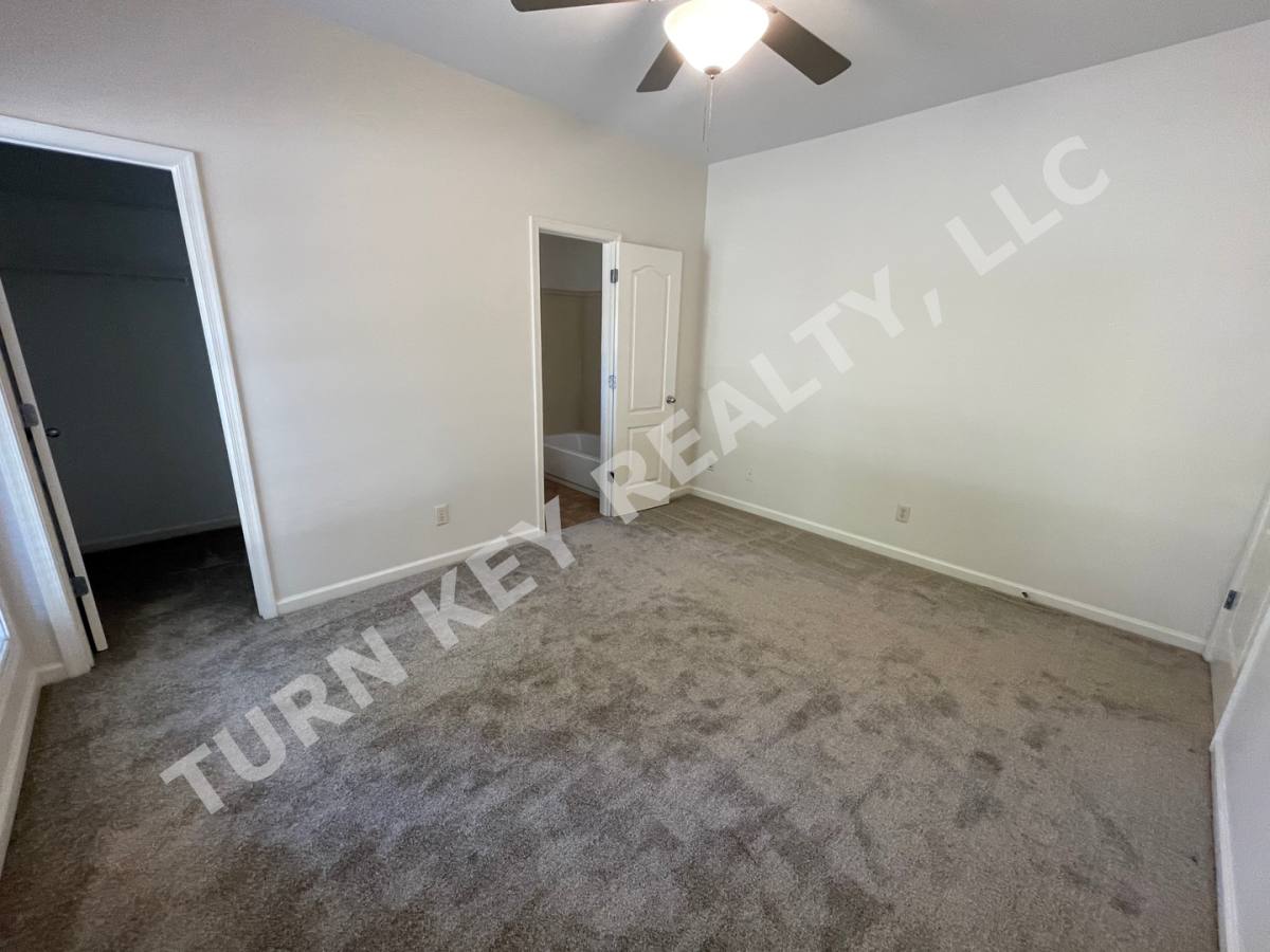 Townhouse for rent at 112 Vann Circle, Trussville, AL 35173