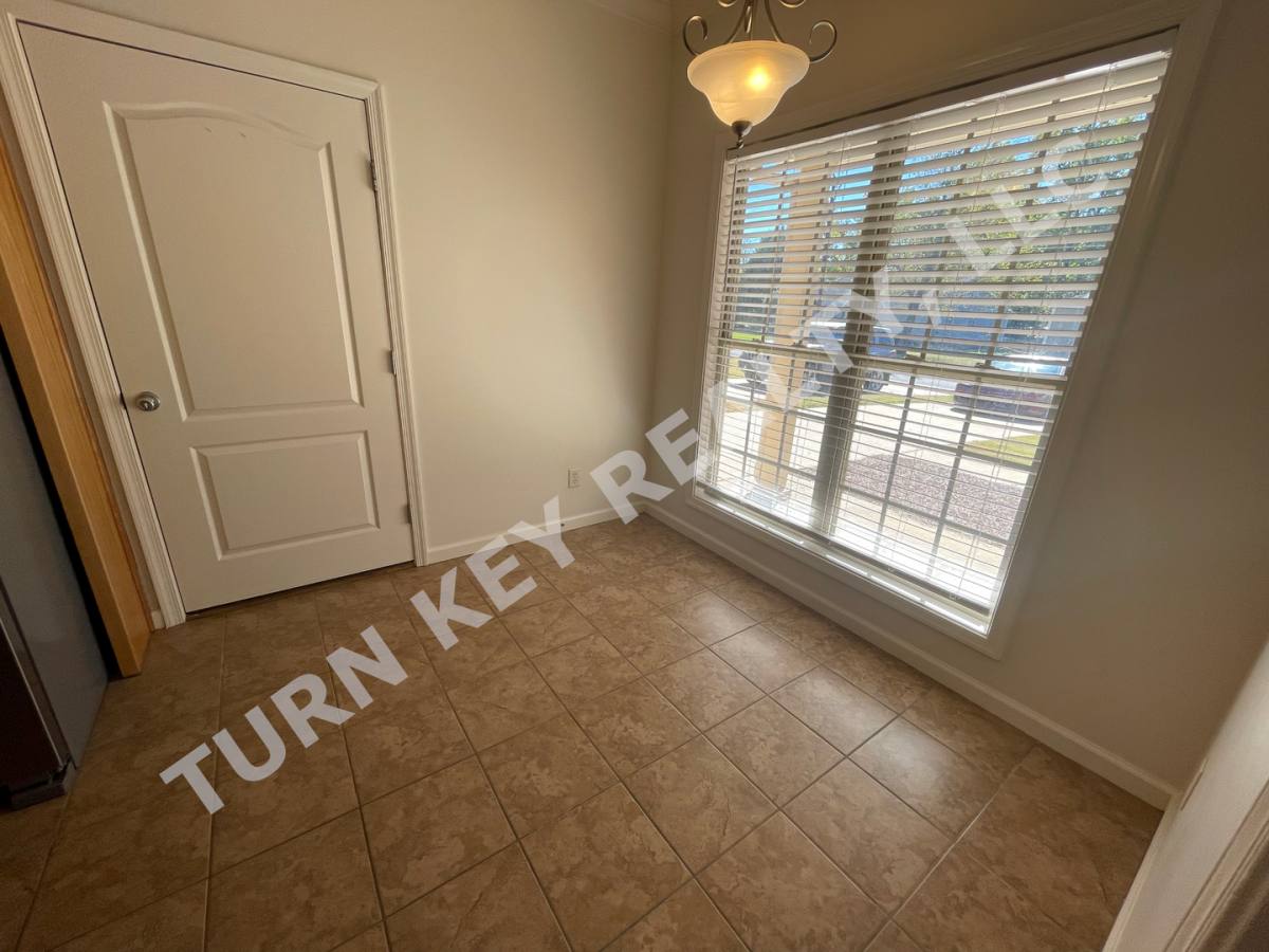 Townhouse for rent at 112 Vann Circle, Trussville, AL 35173