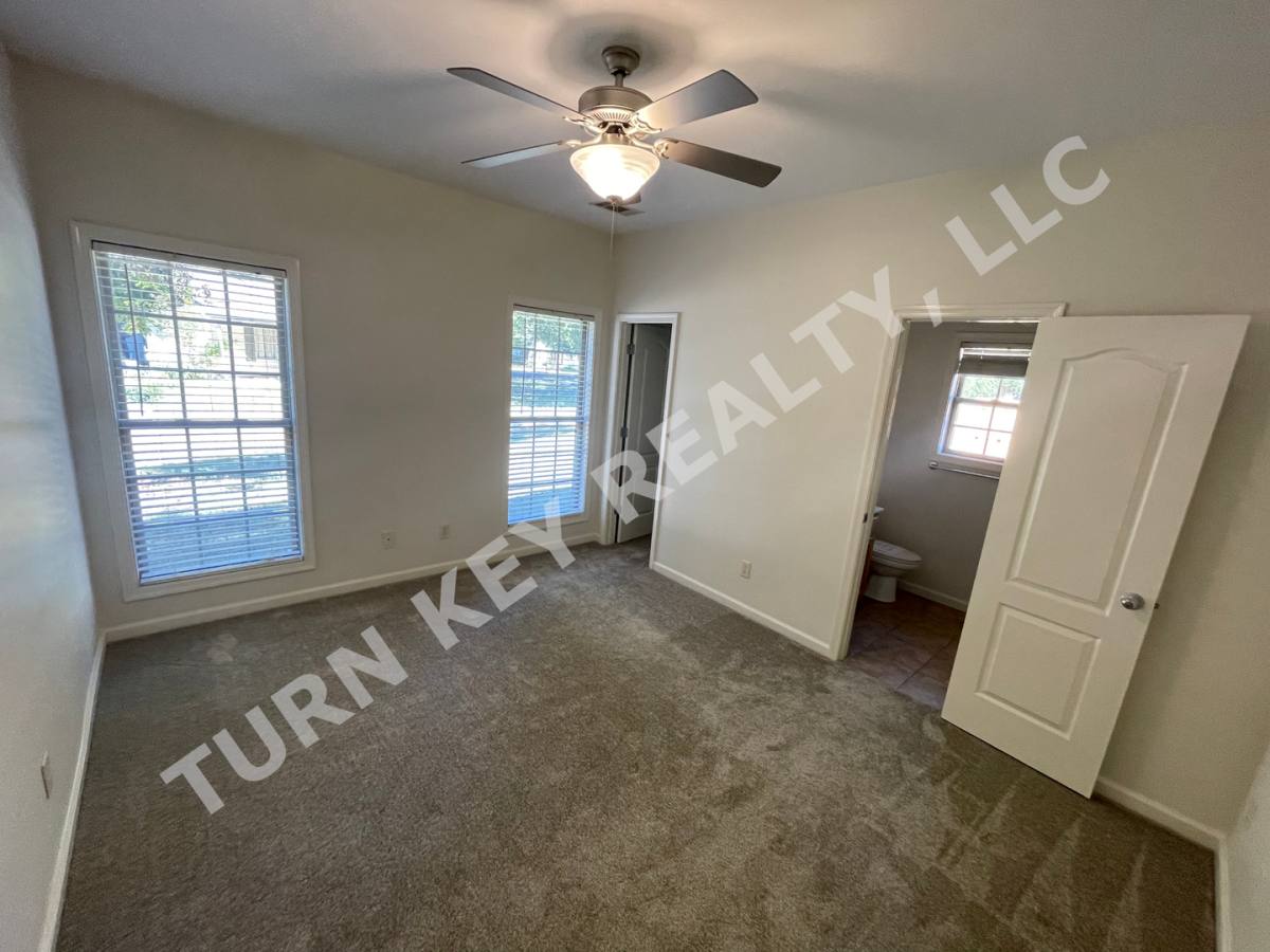 Townhouse for rent at 112 Vann Circle, Trussville, AL 35173