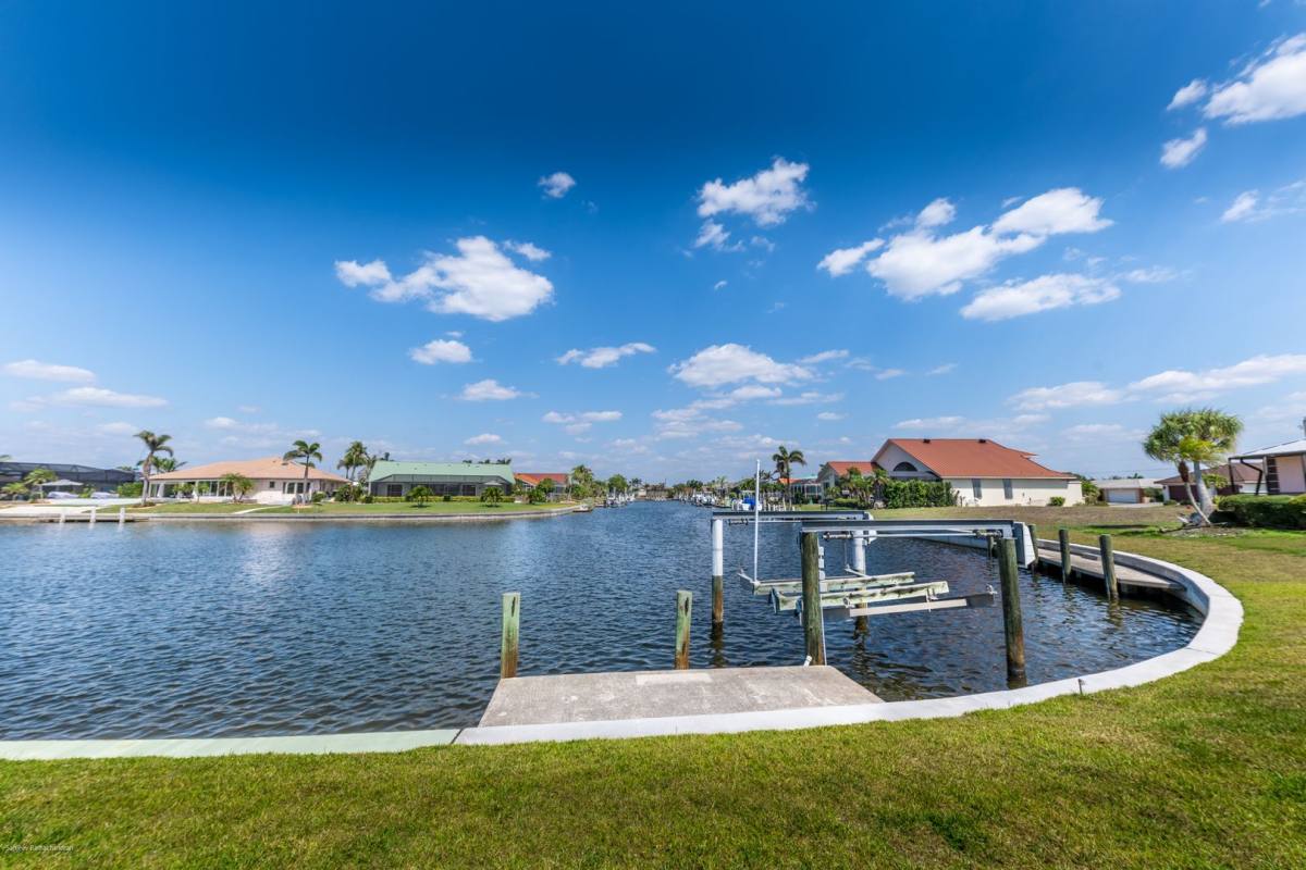 Apartment for rent at 2572 Brazilia Court, Punta Gorda, FL 33950