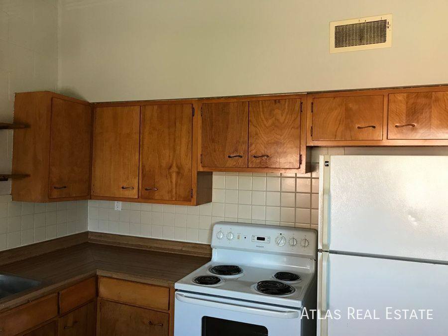 Apartment for rent at 10112 E 67th St #B, Kansas City, MO 64133