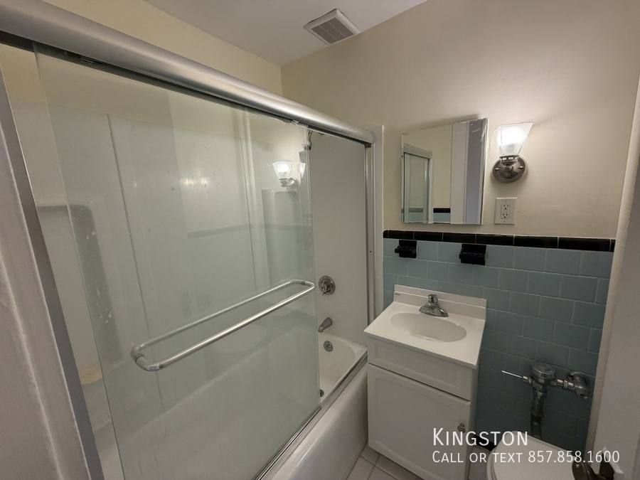 Apartment for rent at 181 Winthrop Rd #5R, Brookline, MA 02445