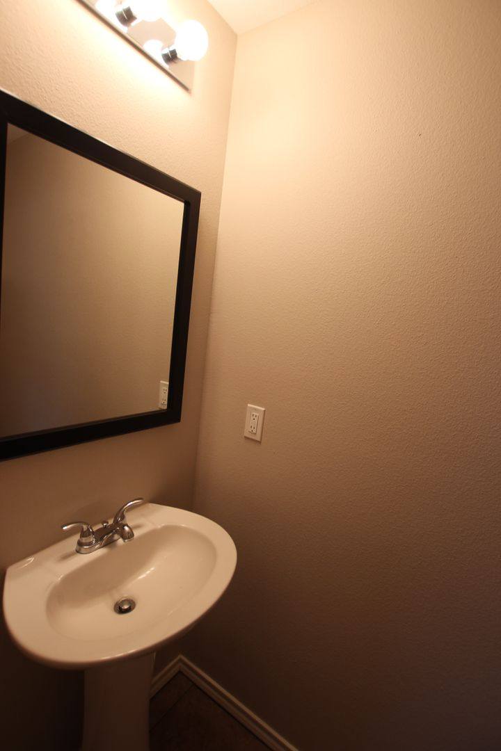 Townhouse for rent at 16016 FM 16 W, Lindale, TX 75771