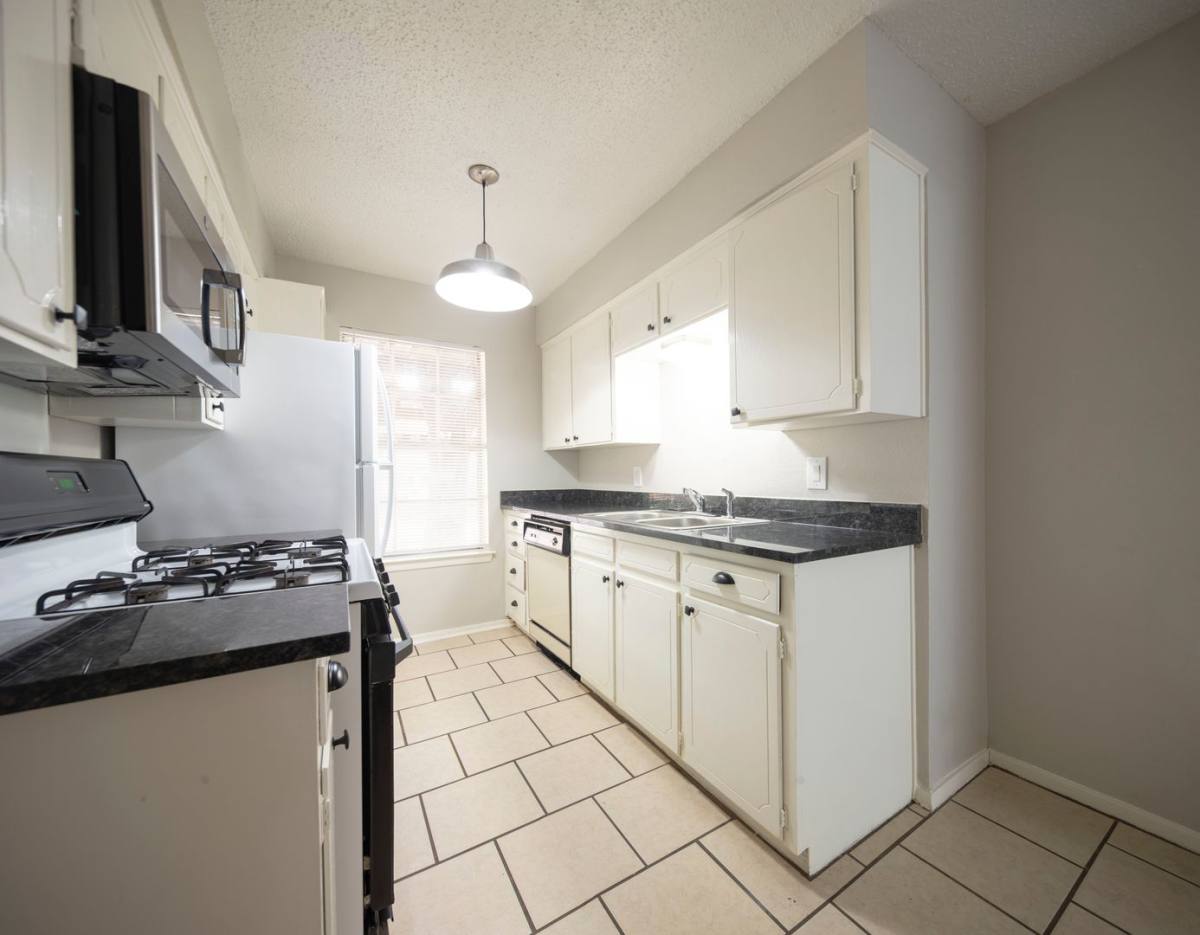 Apartment for rent at 1717 N Locust St, Denton, TX 76201