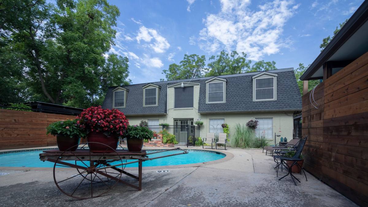Apartment for rent at 1717 N Locust St, Denton, TX 76201