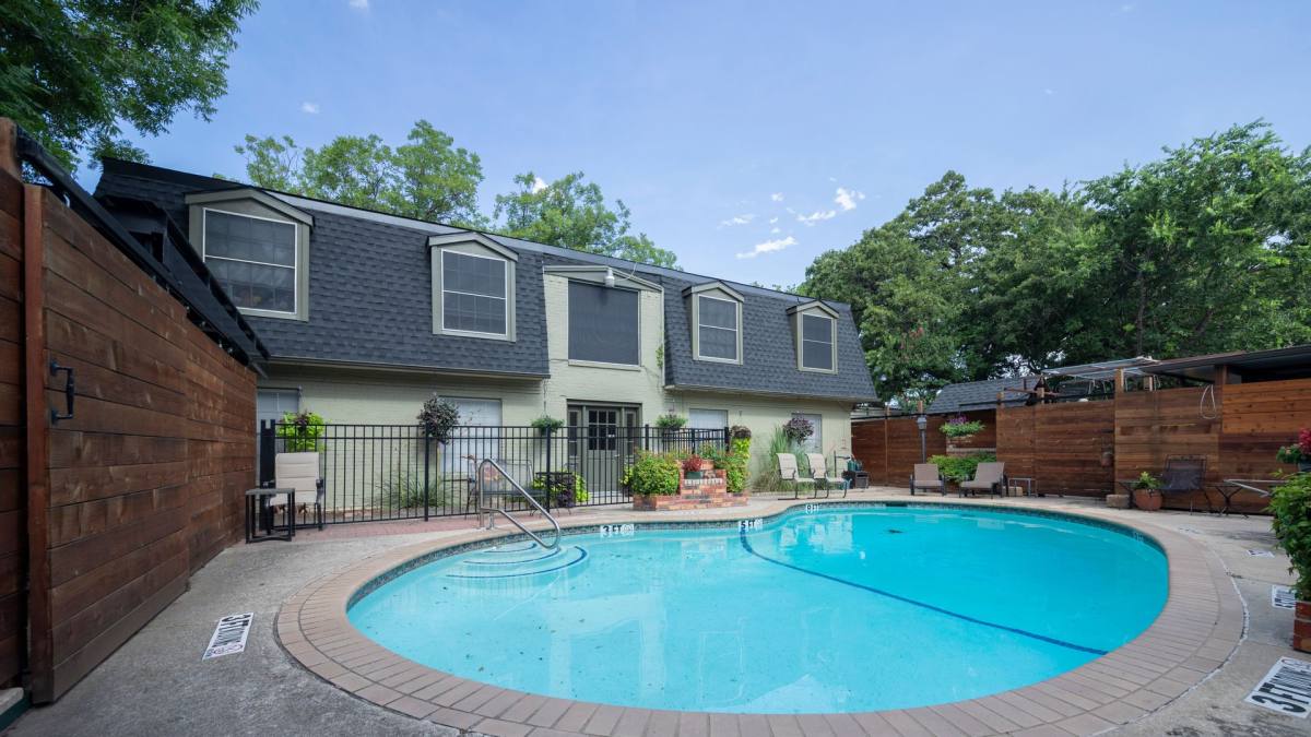 Apartment for rent at 1717 N Locust St, Denton, TX 76201