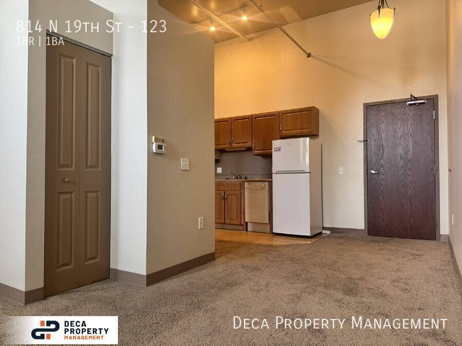Apartment for rent at 814 N 19th St, Saint Louis, MO 63106