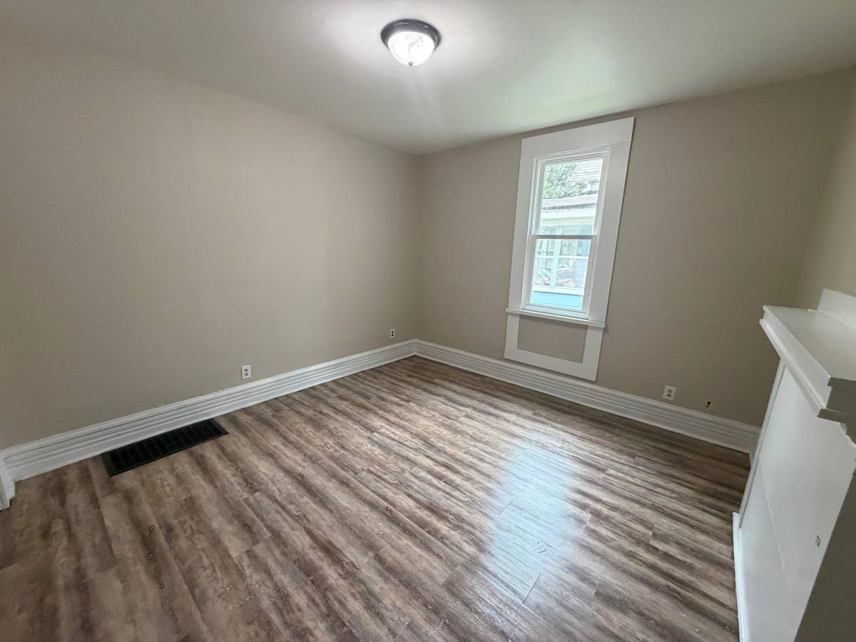House for rent at 409 Woodbury W, Danville, IL 61832