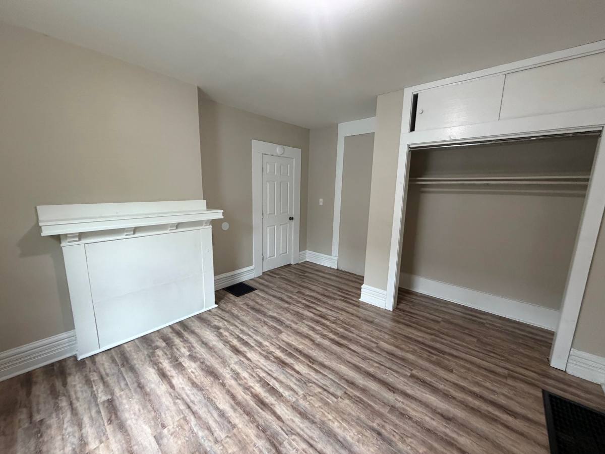 House for rent at 409 Woodbury W, Danville, IL 61832
