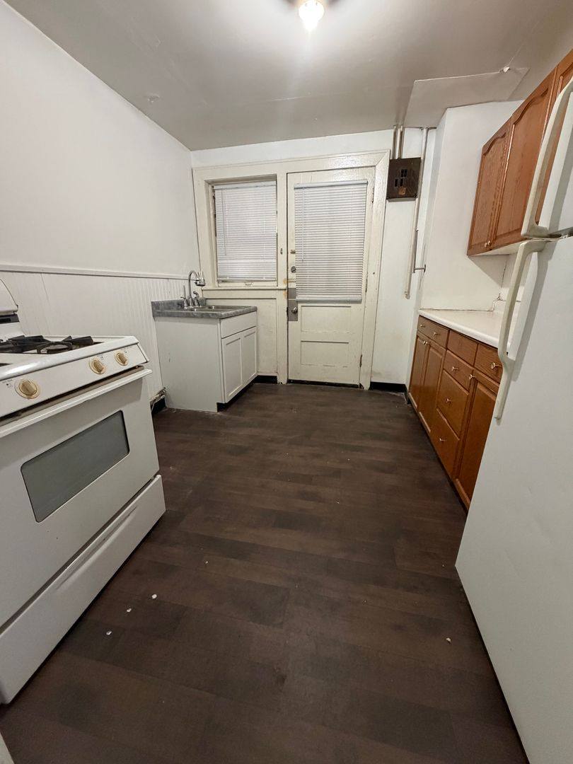 Apartment for rent at 255 Oakland Ave, Council Bluffs, IA 51503