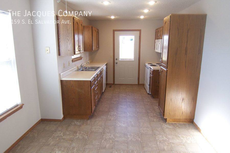 House for rent at 4159 S El Salvador Ave, Springfield, MO 65807