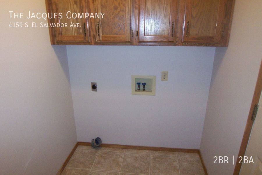 House for rent at 4159 S El Salvador Ave, Springfield, MO 65807