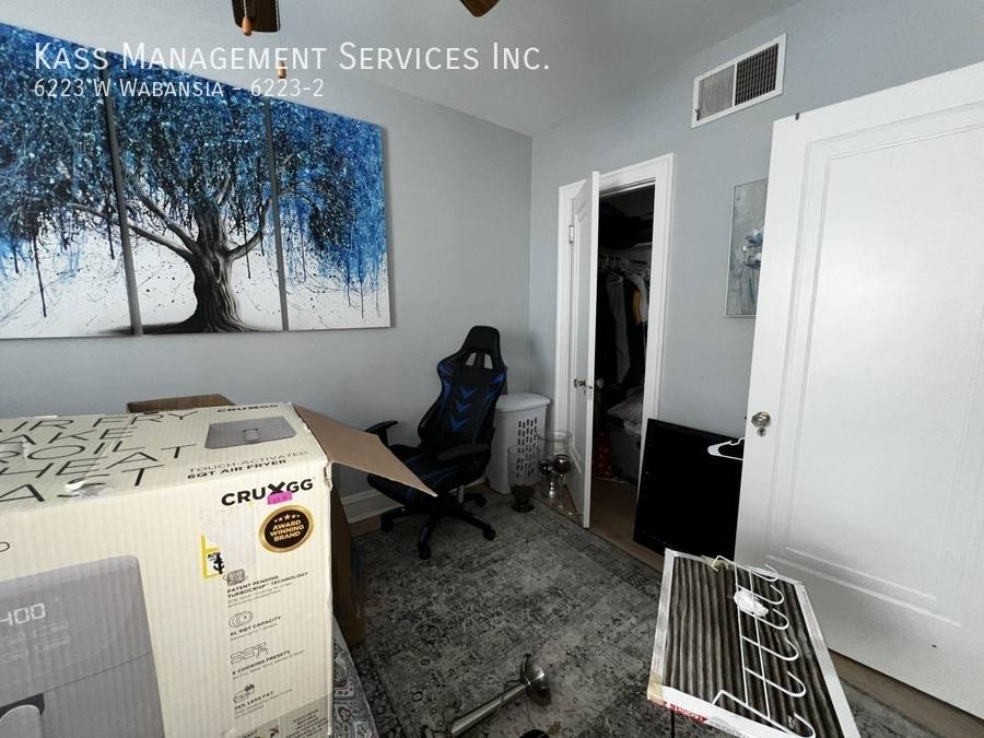 Apartment for rent at 6223 W Wabansia #2, Chicago, IL 60639