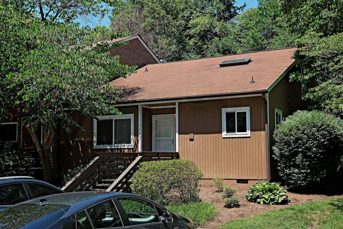 Townhouse for rent at 976 Sutton Court, Charlottesville, VA 22901