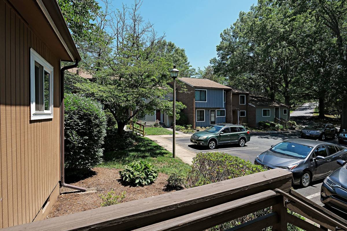 Townhouse for rent at 976 Sutton Court, Charlottesville, VA 22901