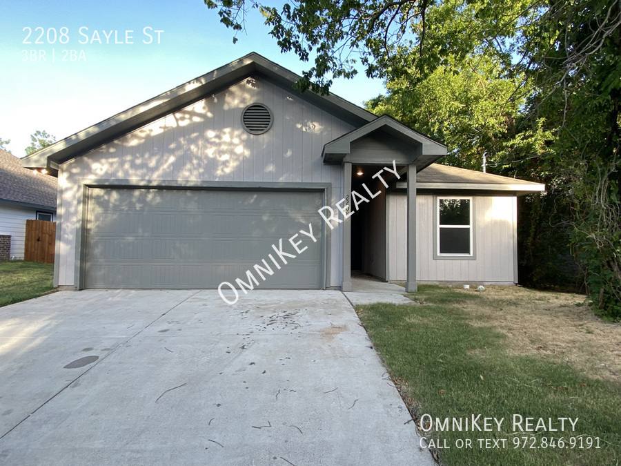 House for rent at 2208 Sayle St, Greenville, TX 75401