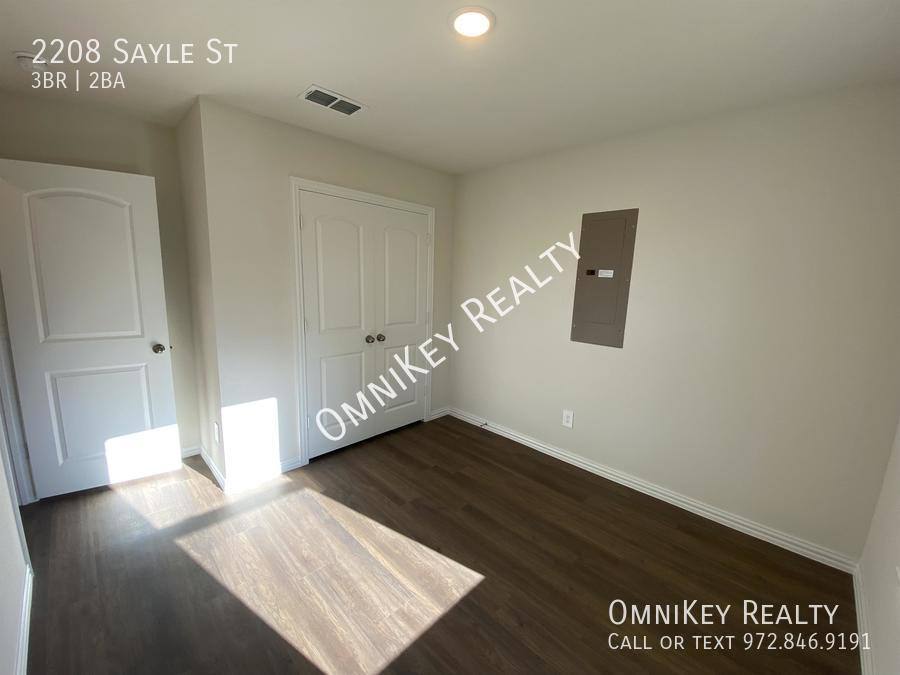 House for rent at 2208 Sayle St, Greenville, TX 75401