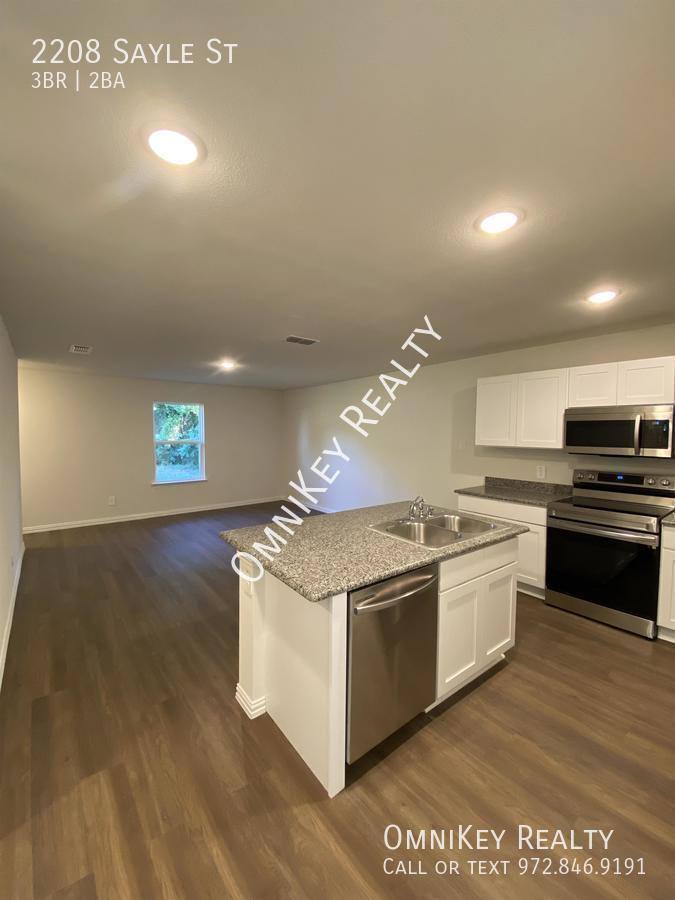 House for rent at 2208 Sayle St, Greenville, TX 75401