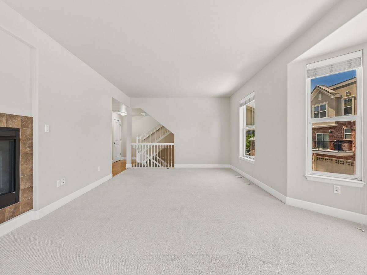 Townhouse for rent at 5448 Dtc Parkway, Englewood, CO 80111