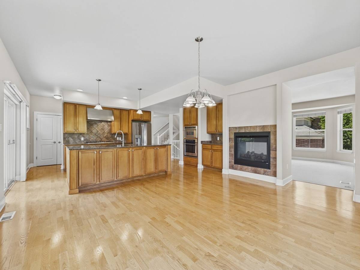 Townhouse for rent at 5448 Dtc Parkway, Englewood, CO 80111