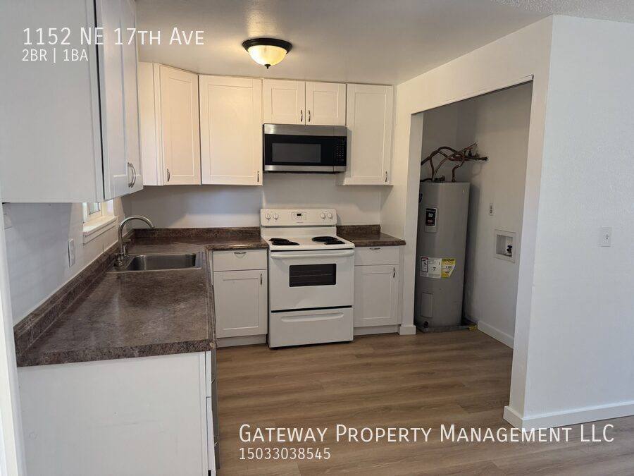 Townhouse for rent at 1152 NE 17th Ave, Hillsboro, OR 97124