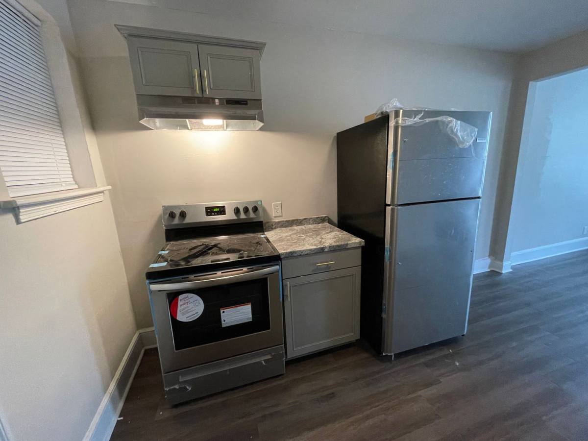 Apartment for rent at 1012 1014 Woodlawn Ave, Columbia, SC 29209