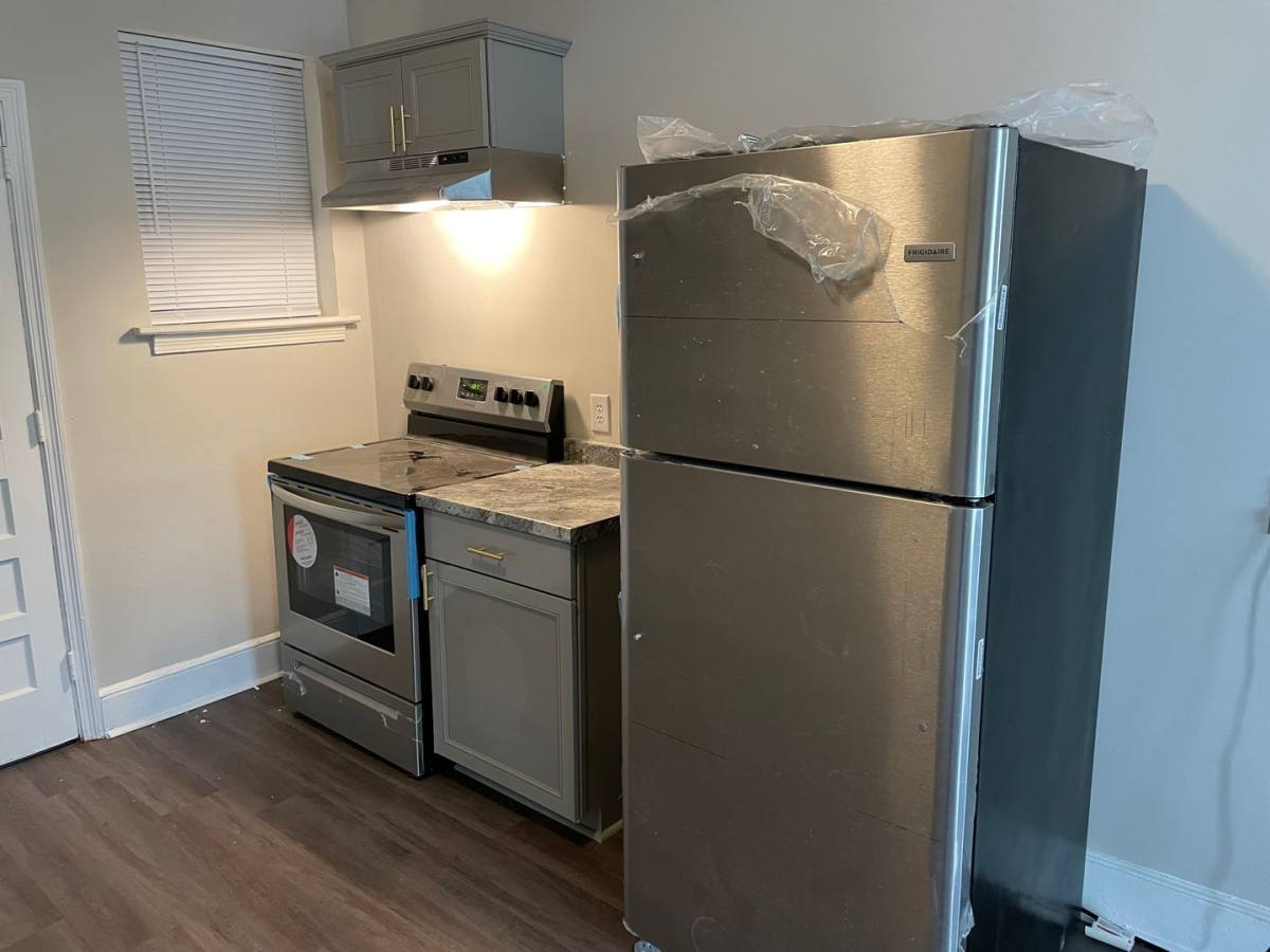 Apartment for rent at 1012 1014 Woodlawn Ave, Columbia, SC 29209