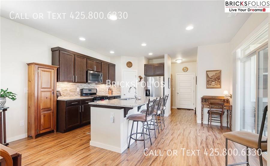 House for rent at 11557 174th St E, Puyallup, WA 98374