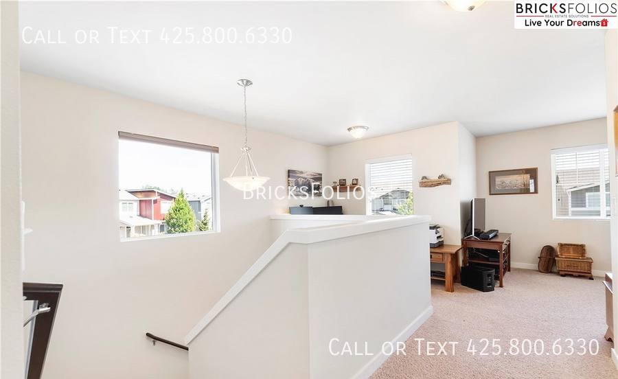 House for rent at 11557 174th St E, Puyallup, WA 98374