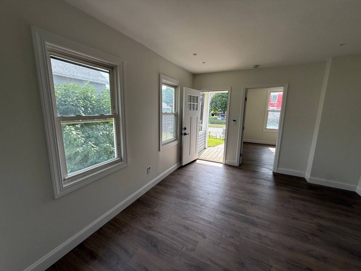 Apartment for rent at 2089 W 41st, Cleveland, OH 44113