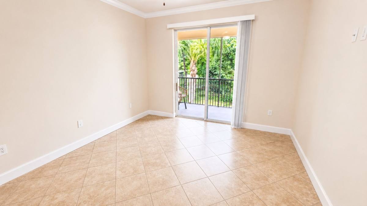Condo for rent at 7919 Limestone Lane, Sarasota, FL 34233