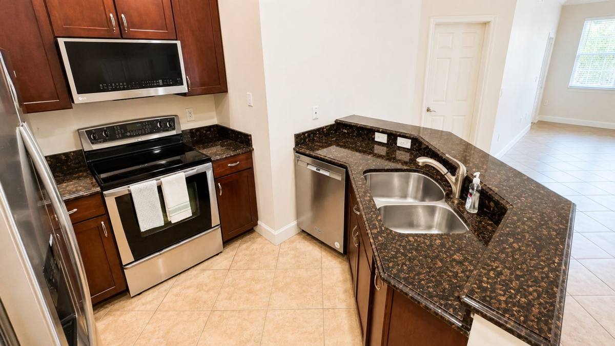 Condo for rent at 7919 Limestone Lane, Sarasota, FL 34233
