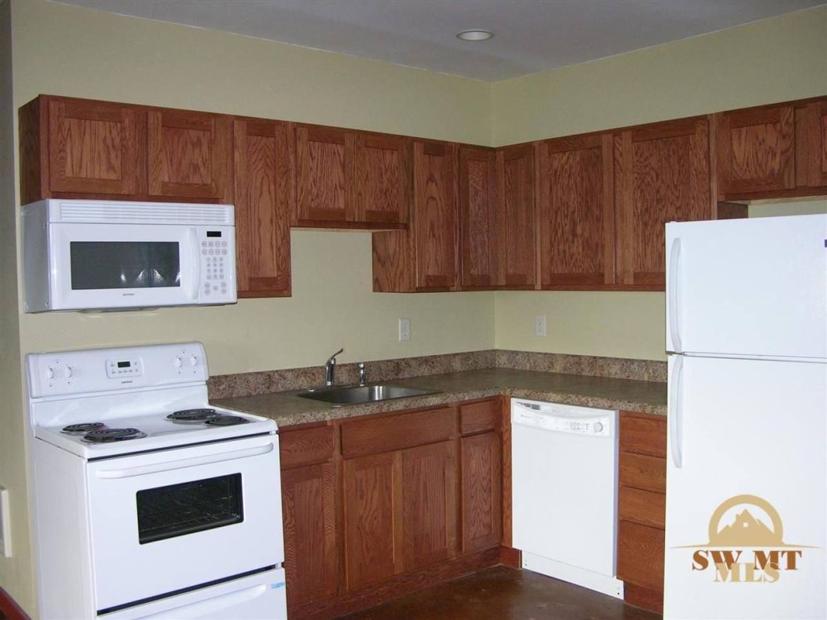 Apartment for rent at 6 Overlook, Emigrant, MT 59027