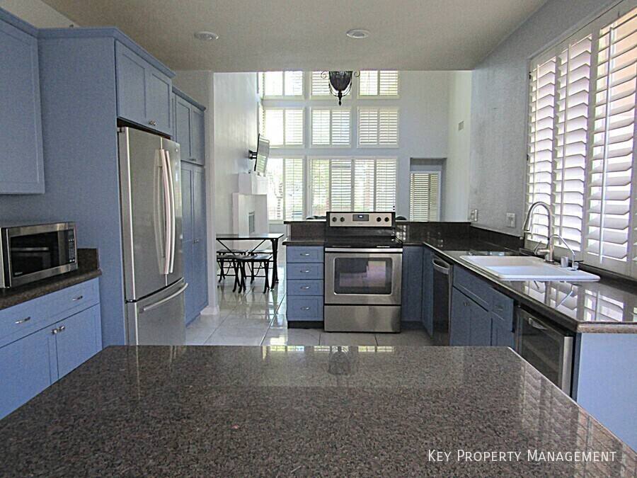 Townhouse for rent at 8521 Heather Downs Dr, Las Vegas, NV 89113