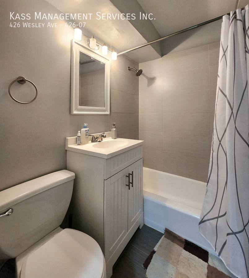 Apartment for rent at 426 Wesley Ave #7, Oak Park, IL 60302