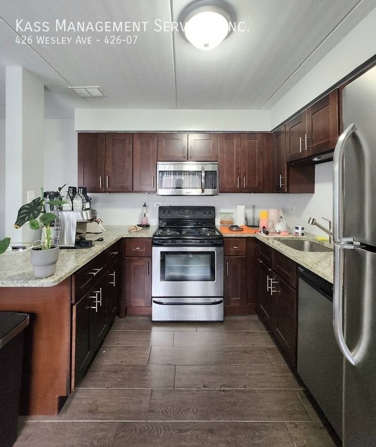 Apartment for rent at 426 Wesley Ave #7, Oak Park, IL 60302