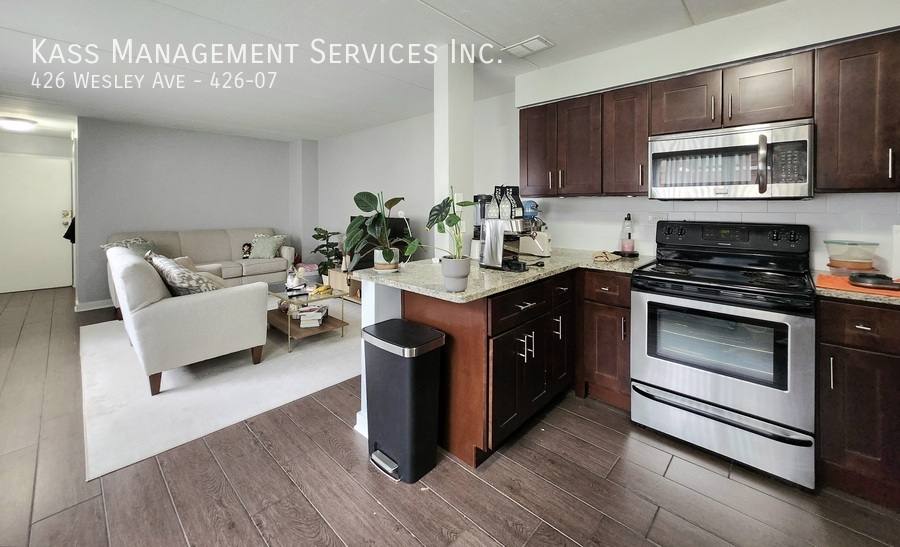 Apartment for rent at 426 Wesley Ave #7, Oak Park, IL 60302