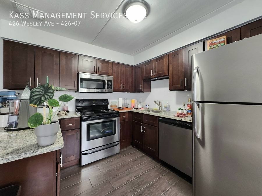 Apartment for rent at 426 Wesley Ave #7, Oak Park, IL 60302