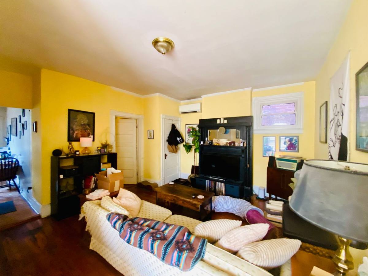 Apartment for rent at 2601 Parkwood Ave, Richmond, VA 23220