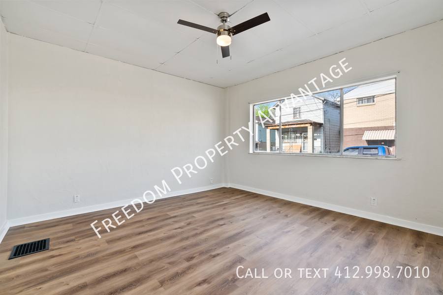 Apartment for rent at 10 Iron St #1A, Canonsburg, PA 15317